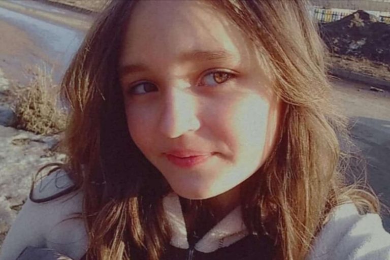 В Твери ищут пропавшую 11-летнюю Арину Фомину