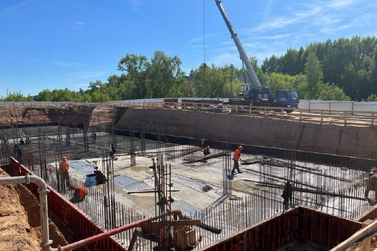В Бежецке строят новую ЦРБ, в Кимрах - детские поликлиники