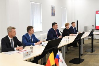 Игорь Руденя провел встречу с представителями компании «Лукойл»