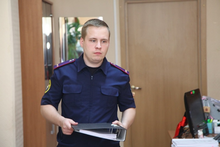 Жителя Тверской области будут судить за избиение полицейских
