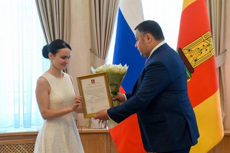 Награждены медики, спасавшие пострадавших на пожаре в ЦНИИ Войск Воздушно-космической обороны в Твери