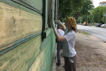 В Твери волонтёры продолжают ремонтировать дом второй половины XIX века