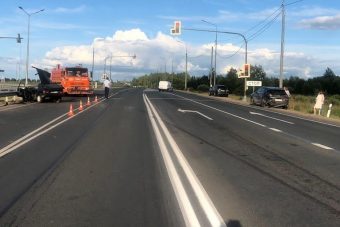 Водитель и 11-летний пассажир пострадали в ДТП с участием трех автомобилей на М-9 в Тверской области