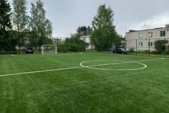 В одном из поселений Тверской области по поручению Игоря Рудени установлено поле для мини-футбола