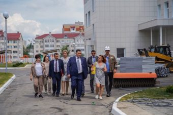 Игорь Руденя проинспектировал ход строительства детских садов в Твери