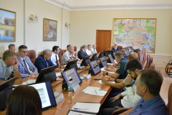 В преддверии Дня знаний в Твери обсудили антитеррористическую защищенность школ и детских садов