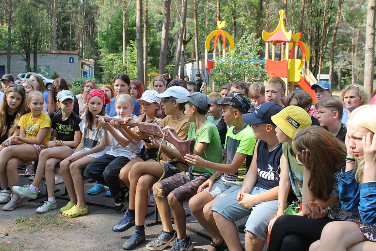 В загородных лагерях Твери проходят патриотические мероприятия