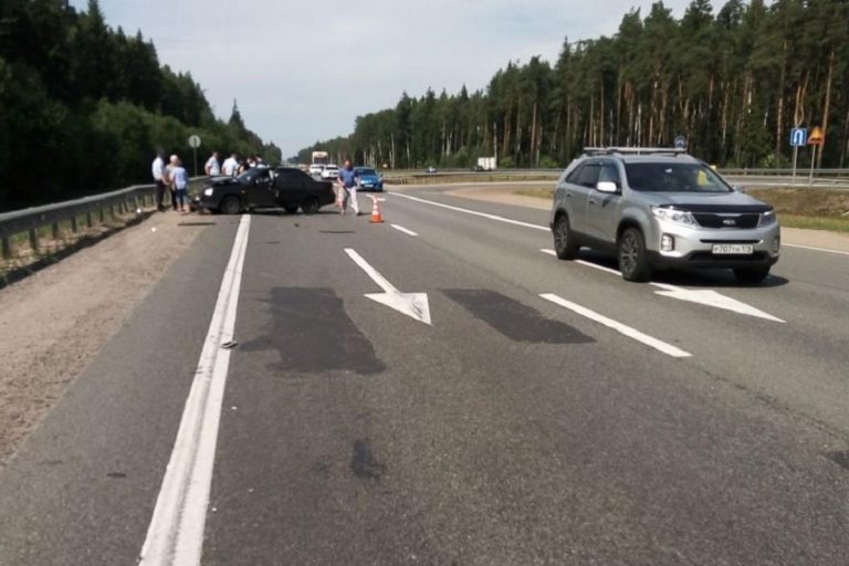 Престарелый водитель спровоцировал ДТП на М-10 в Тверской области
