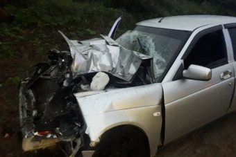 Под Тверью водитель «Лады Приоры» проверил на прочность КАМАЗ