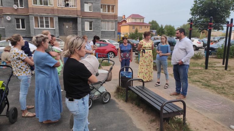 В «Южном» по инициативе жителей и при поддержке депутата ТГД Максима Жиркова отремонтируют дворовую территорию
