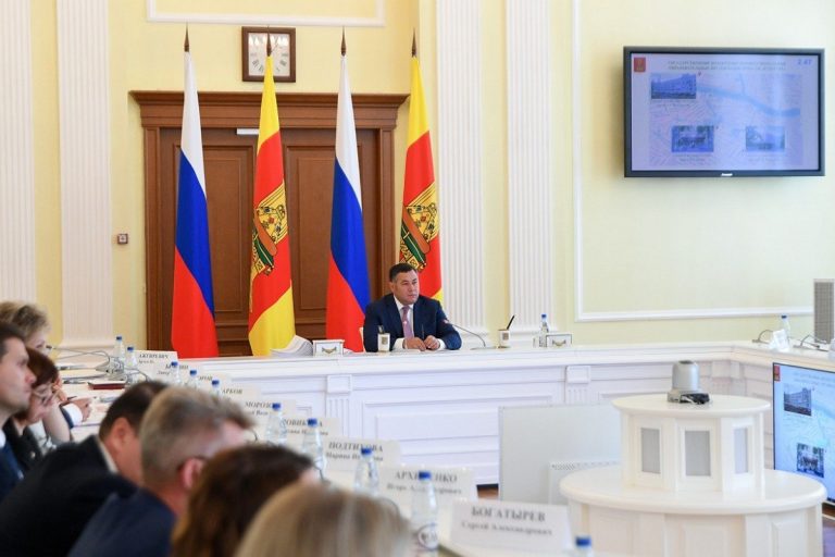 На заседании правительства Тверской области обсудили готовность к новому учебному году
