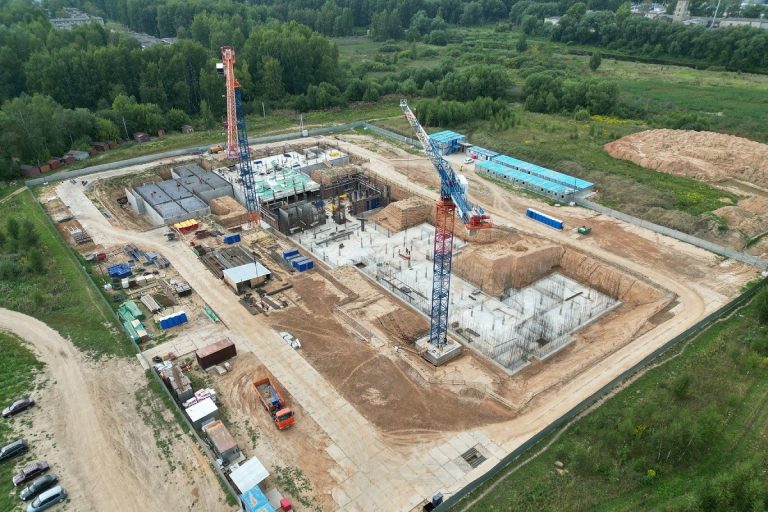 Продолжается строительство детских поликлиник в Кимрах и ЦРБ в Бежецке