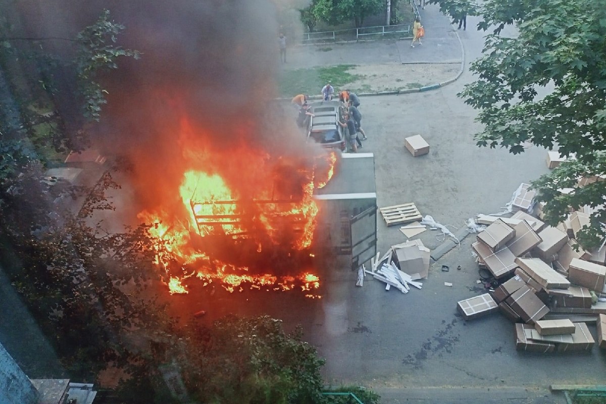 В Центральном районе Твери горела Газель