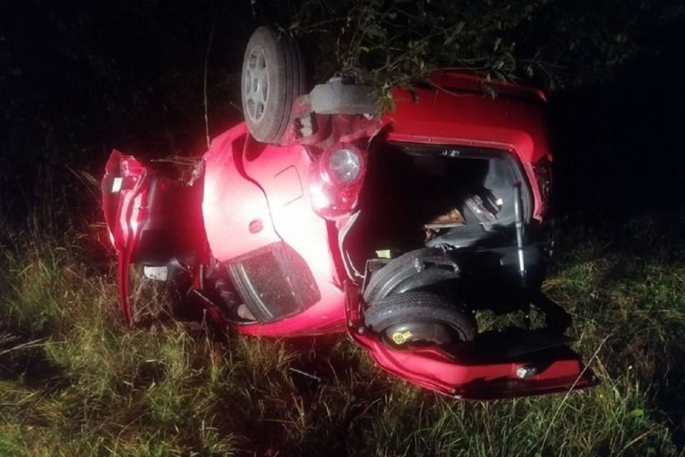 Один человек погиб и двое пострадали в ночном ДТП под Тверью