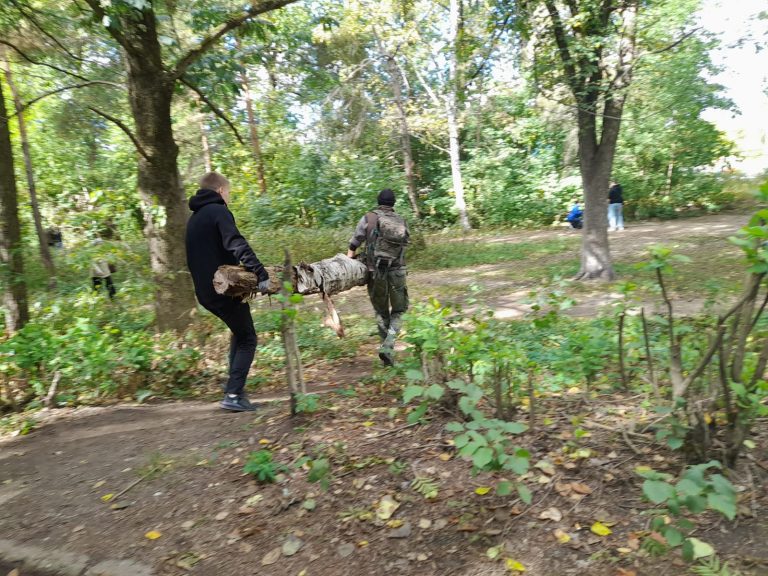 В Твери прошел субботник на территории поликлиники №1 городской больницы №6