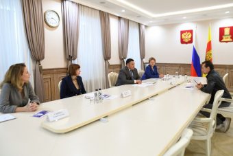 Губернатор Тверской области и Народный артист России Сергей Безруков строят совместные планы