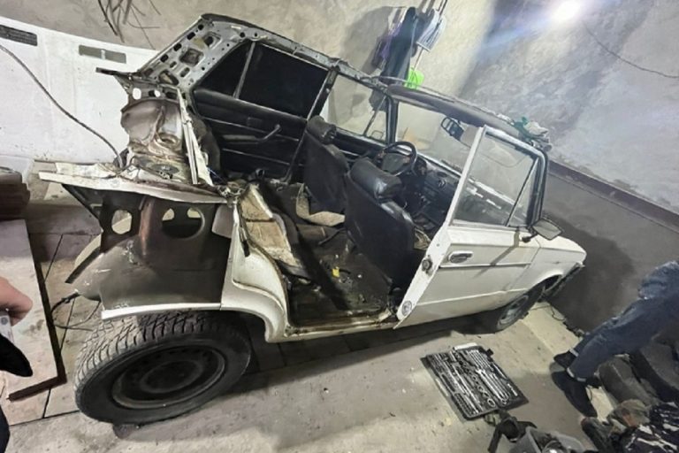 Похищенный автомобиль нашли на территории гаражного кооператива в Твери