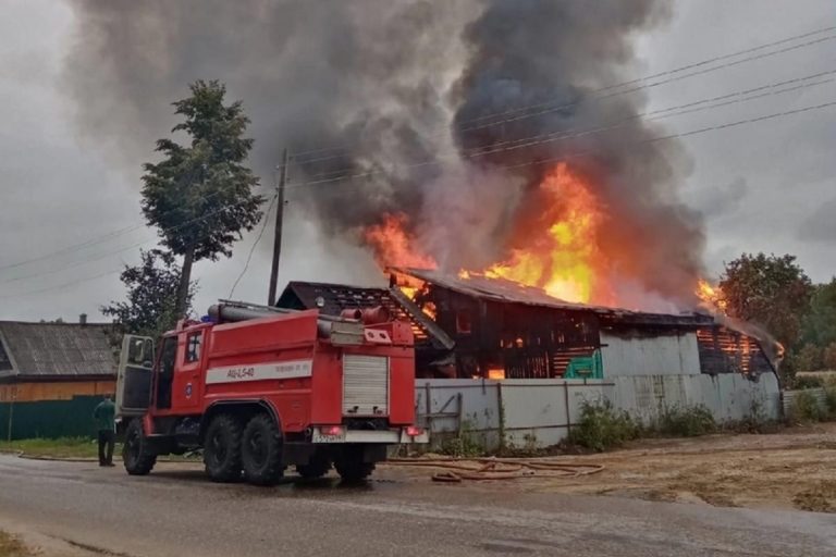Дом семейной пары из Тверской области уничтожен огнем