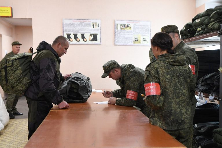 23 мобилизованных отпустили из пункта сбора по домам