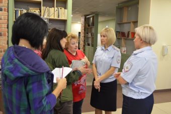 Сотрудники миграционной службы провели важную встречу с прибывшими в Тверь жителями ДНР, ЛНР и Харьковской области