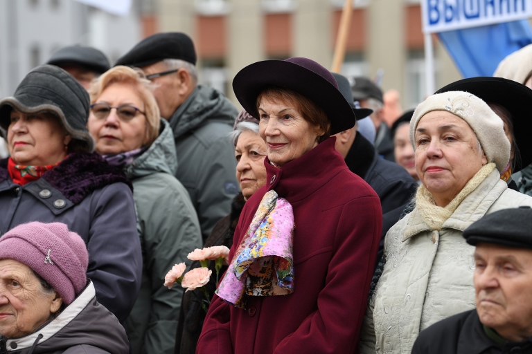 В Твери открыли монумент, посвященный комсомольцам и молодежи Верхневолжья