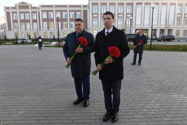 Полпред президента в ЦФО и Игорь Руденя посетили Тверское суворовское училище Полпред президента в ЦФО и Игорь Руденя посетили Тверское суворовское училище