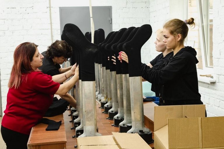Тверское предприятие выпускает носки для Вооруженных Сил РФ
