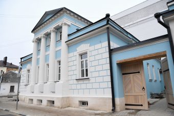 В построенном по проекту Карла Росси в Твери особняке откроется музей художника Валентина Сидорова В построенном по проекту Карла Росси в Твери особняке откроется музей художника Валентина Сидорова