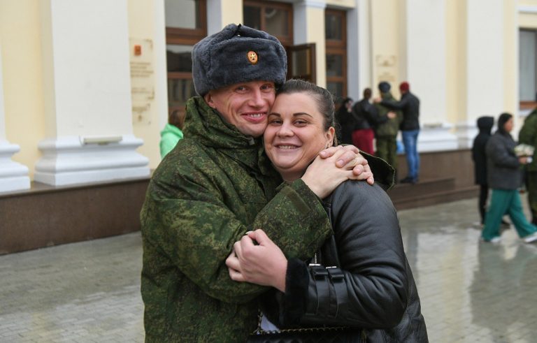 26 мобилизованных одновременно вступили в брак в Тверской области