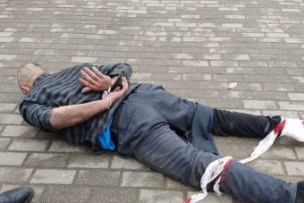 В Твери заковали в наручники пешехода, пострадавшего в ДТП