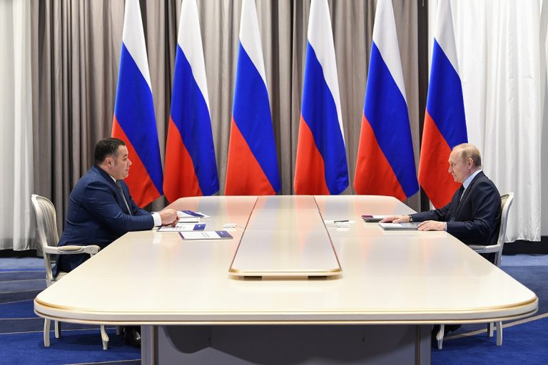 Губернатор Игорь Руденя рассказал президенту РФ, откуда в Тверской области алмазы