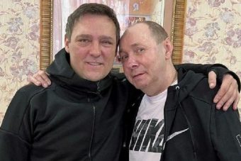 Вслед за солистом в мир иной ушел и автор песен "Ласкового мая" Сергей Кузнецов Вслед за солистом в мир иной ушел и автор песен "Ласкового мая" Сергей Кузнецов