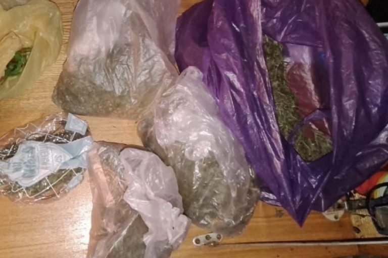 Полкило марихуаны прятал на чердаке 55-летний житель Тверской области