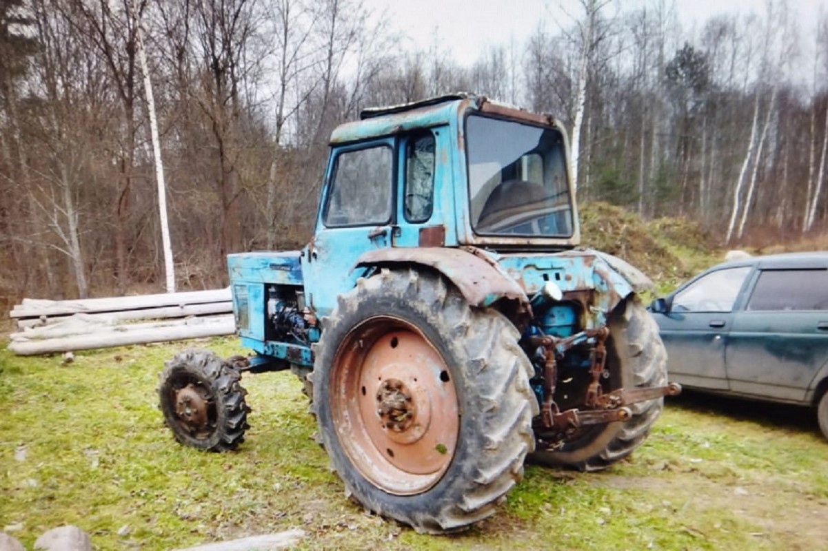 Житель Тверской области украл неисправный трактор для обмена на автомобиль