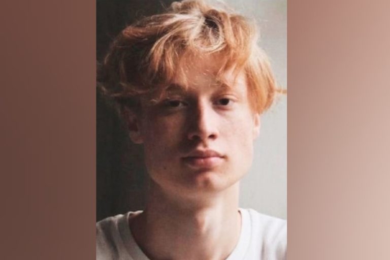 В Твери пропал 19-летний юноша со светлыми вьющимися волосами
