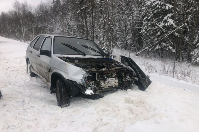 Престарелый водитель спровоцировал ДТП с пострадавшим на М-9 в Тверской области