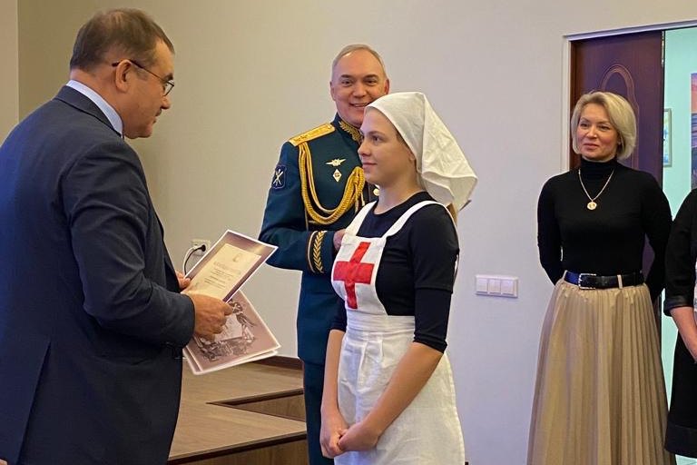 В Тверской области сельские школьницы стали сестрами милосердия