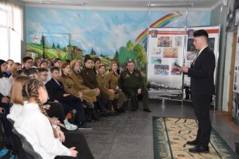 В тверской школе прошло мероприятие, посвященное маршалу Коневу В тверской школе прошло мероприятие, посвященное маршалу Коневу