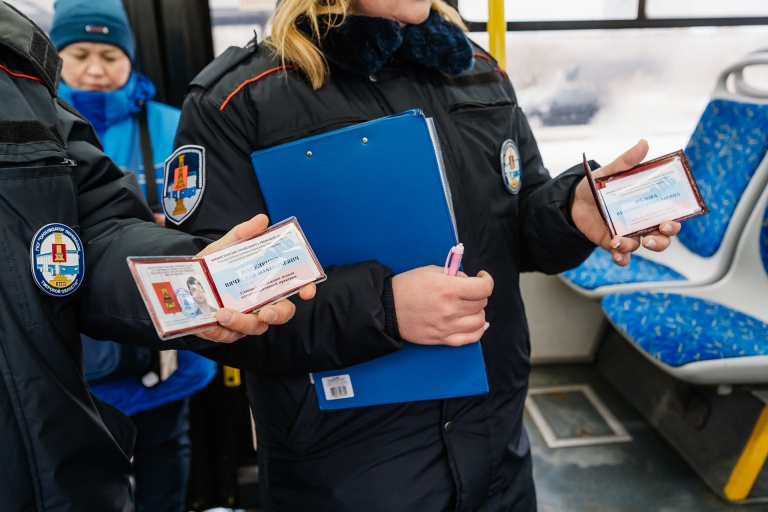 Озвучено количество «зайцев», пойманных за два месяца контролерами в автобусах Тверской области