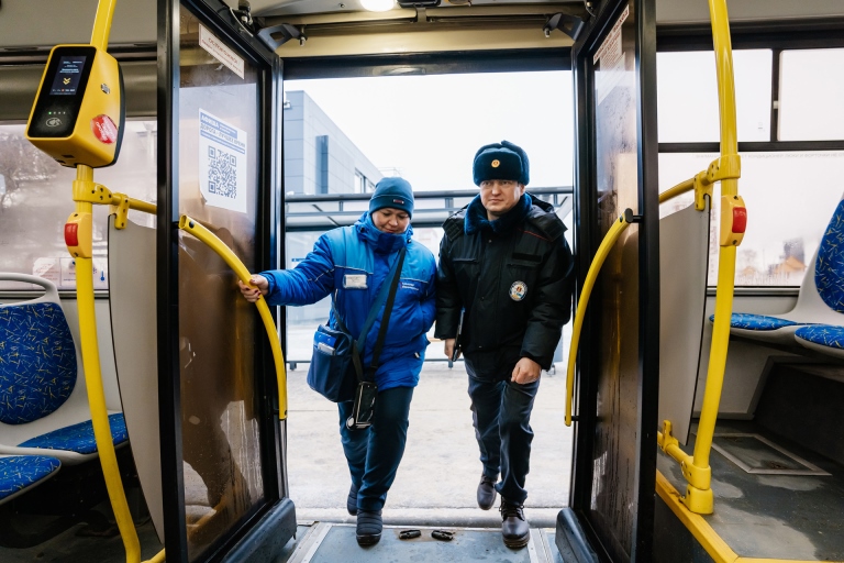 Озвучено количество «зайцев», пойманных за два месяца контролерами в автобусах Тверской области