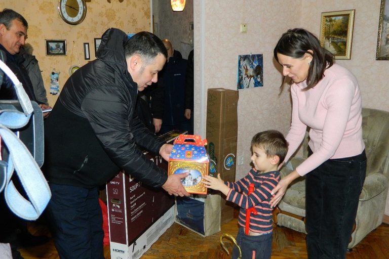 В канун Нового года исполнились мечты детей из Тверской области, участвоваших акции «Ёлка желаний»
