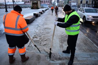 Администрация Твери: усилена противогололёдная обработка дорог и тротуаров