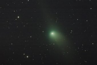 Астроном сообщил жителям России, где, когда и как увидеть небесное светопредставление с зеленой кометой