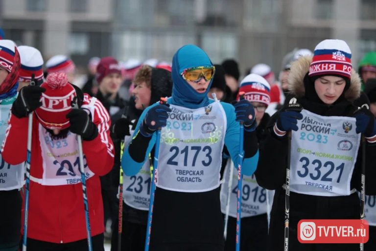 Массово и кассово: Лыжня России в Твери собрала тысячи любителей спорта