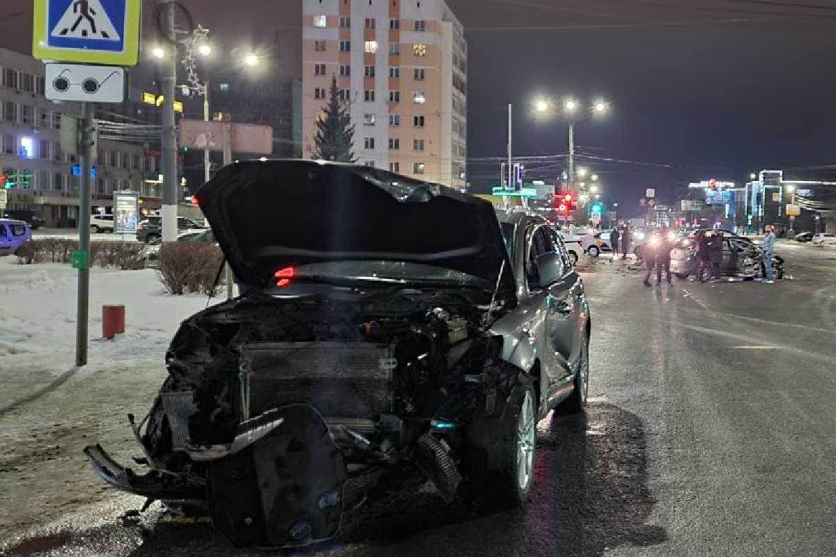 Виновник тройного ДТП на площади Капошвара в Твери оказался злостным нарушителем