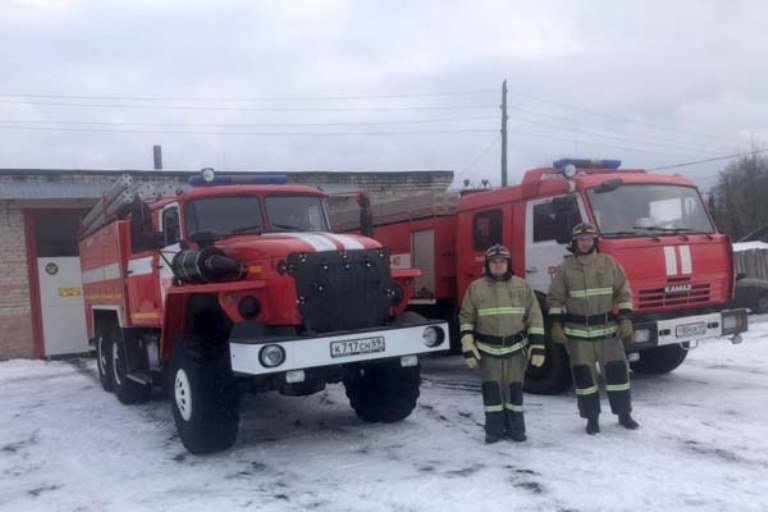 Сотрудники колонии в Тверской области спасли деревню и ее жителей от масштабного пожара