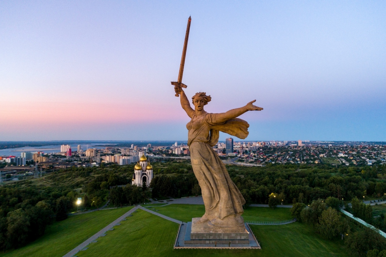 В Кремле озвучили свою позицию по переименованию Волгограда в Сталинград