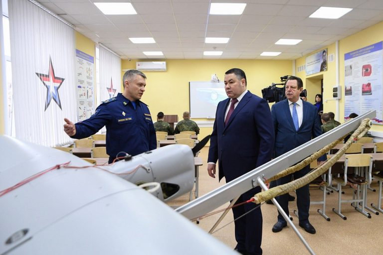 В День российской науки губернатор Игорь Руденя ознакомился с тверскими разработками для оборонно-промышленного комплекса
