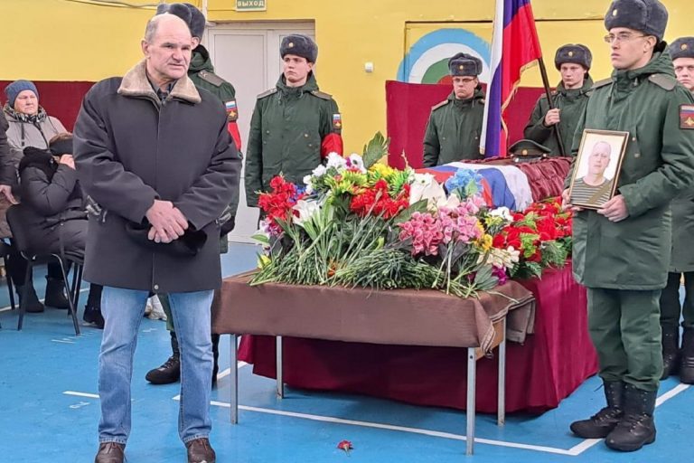В Тверской области похоронили погибшего в СВО добровольца Сергея Лагуту