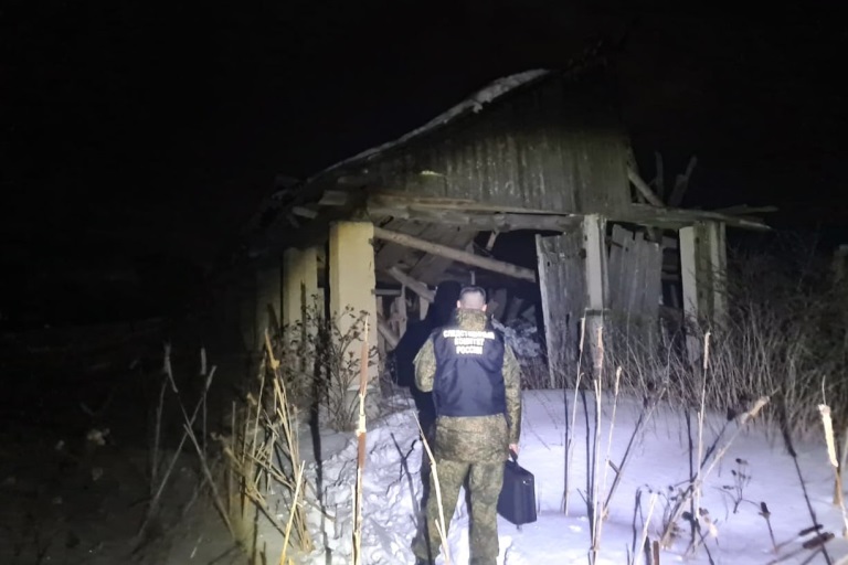 В Тверской области обрушившаяся крыша заброшенной постройки убила мужчину
